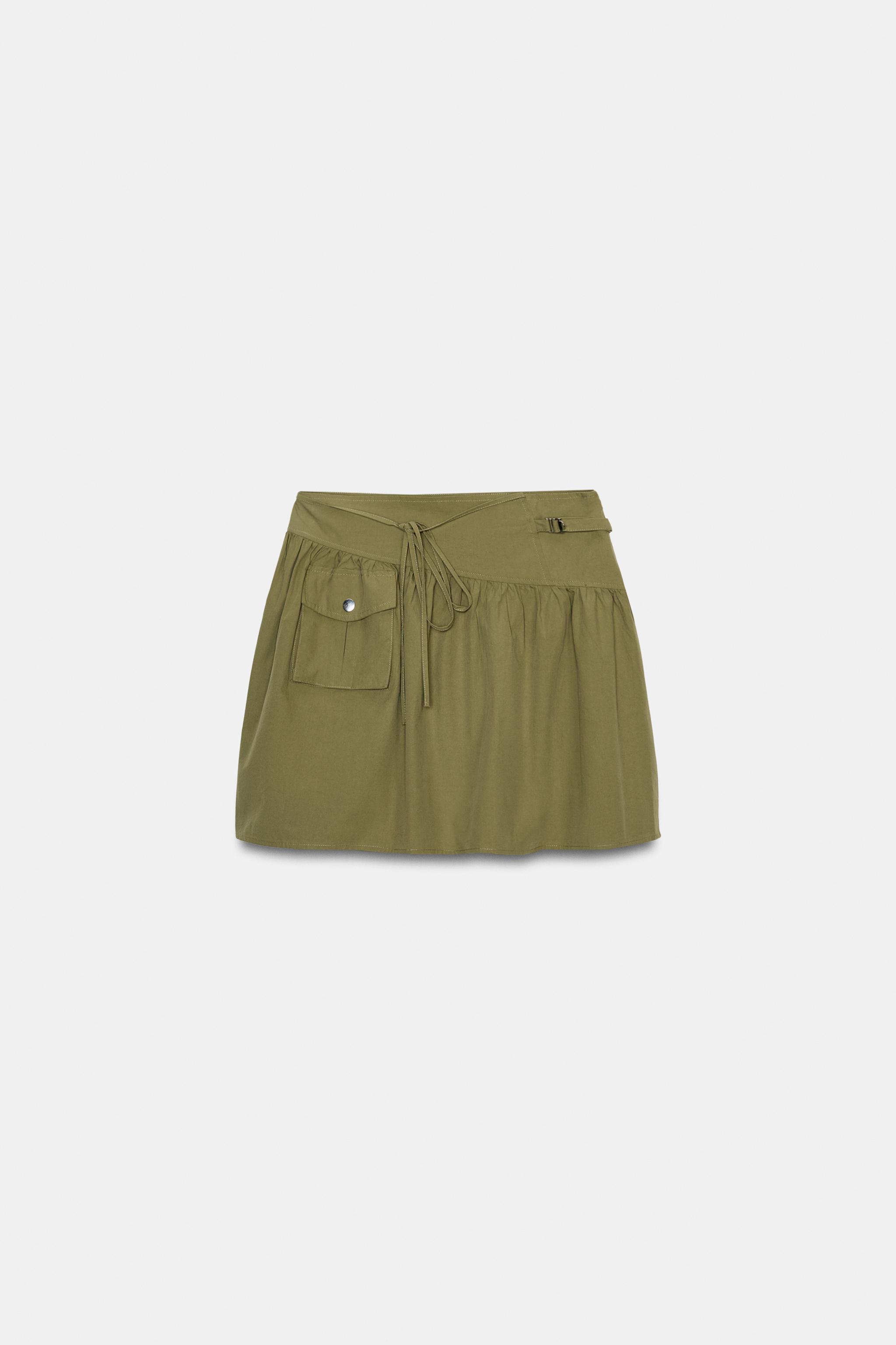 SHORT SKIRT WITH VOLUME AND BELT LOOP